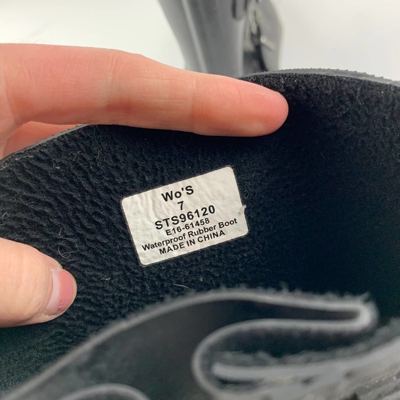 Sperry Black Buckle Waterproof Rubber Rain Boots 7 - Picture 6 of 9